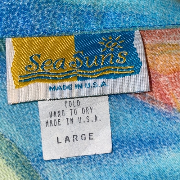 SeaSuns Watercolor Beach Print Blouse - Picture 7 of 9